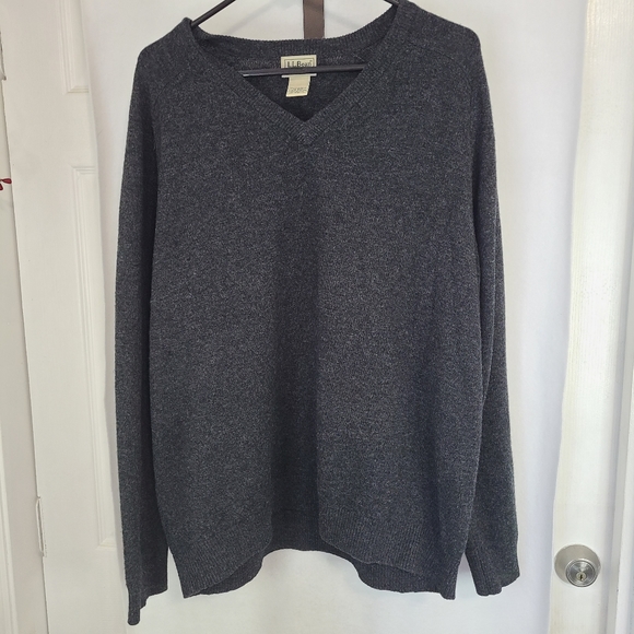 L.L.Bean Men's Classic Long Sleeve Pullover Sweater Size: XL Color: Grey - Picture 5 of 16